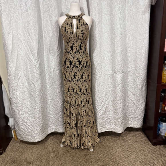 black and gold body con formal prom halter fitted size small bridesmaid dress - Picture 2 of 11